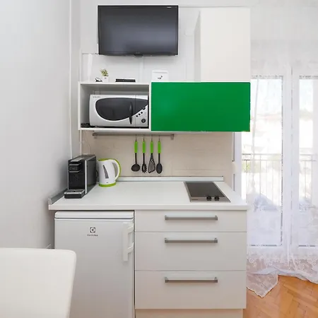 Paradise Apartment *