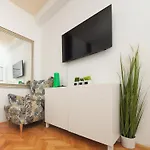 Beach Paradise Apartments