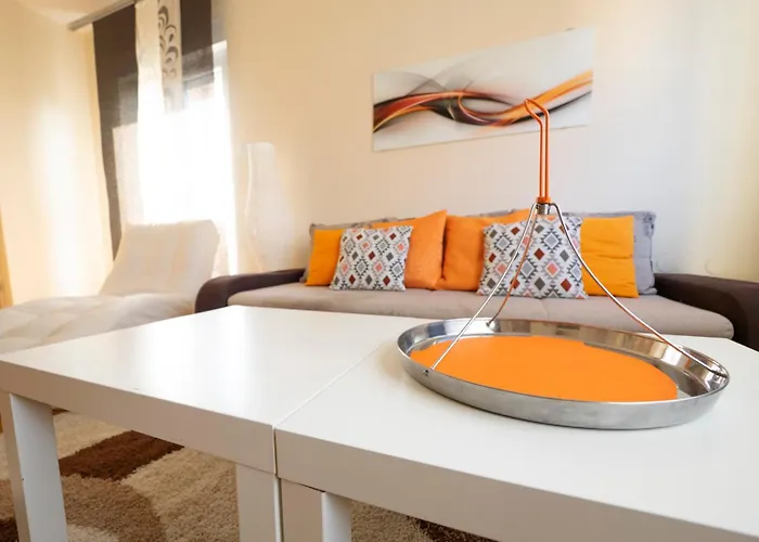 Beach Paradise Apartments *