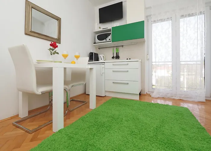 Beach Paradise Apartments Apartman